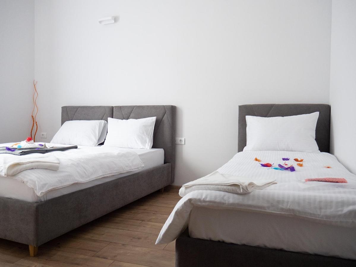 Motel Rezime เซนิซา ภายนอก รูปภาพ