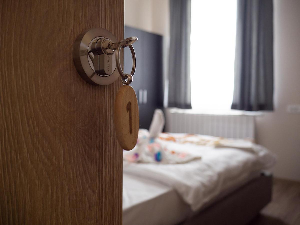 Motel Rezime เซนิซา ภายนอก รูปภาพ